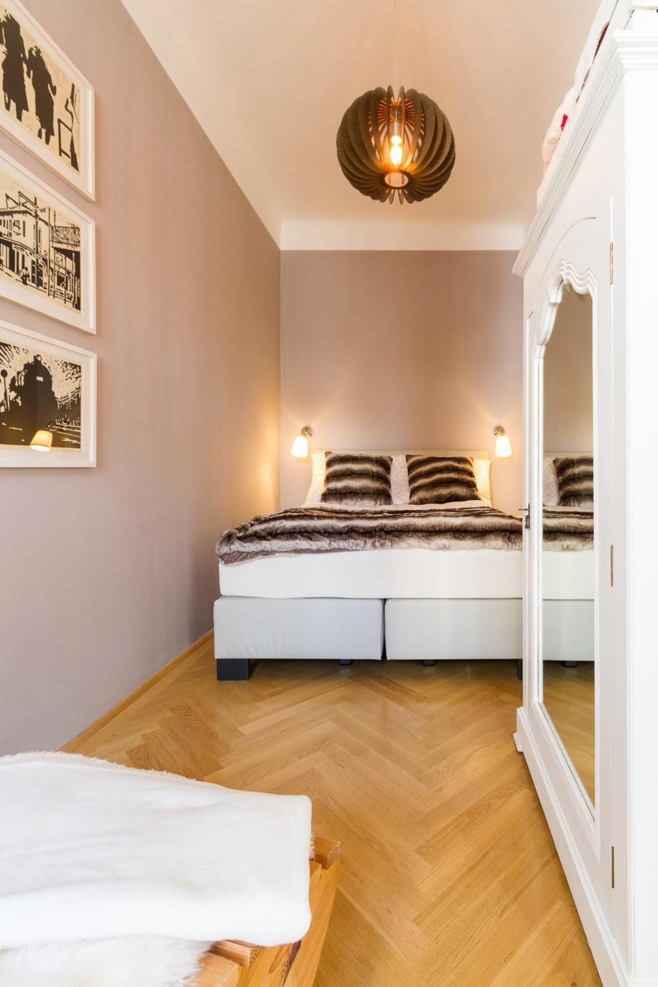 Apartment Vienna Your Home Abroad Bagian luar foto